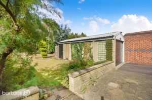 Photo 16- click for photo gallery